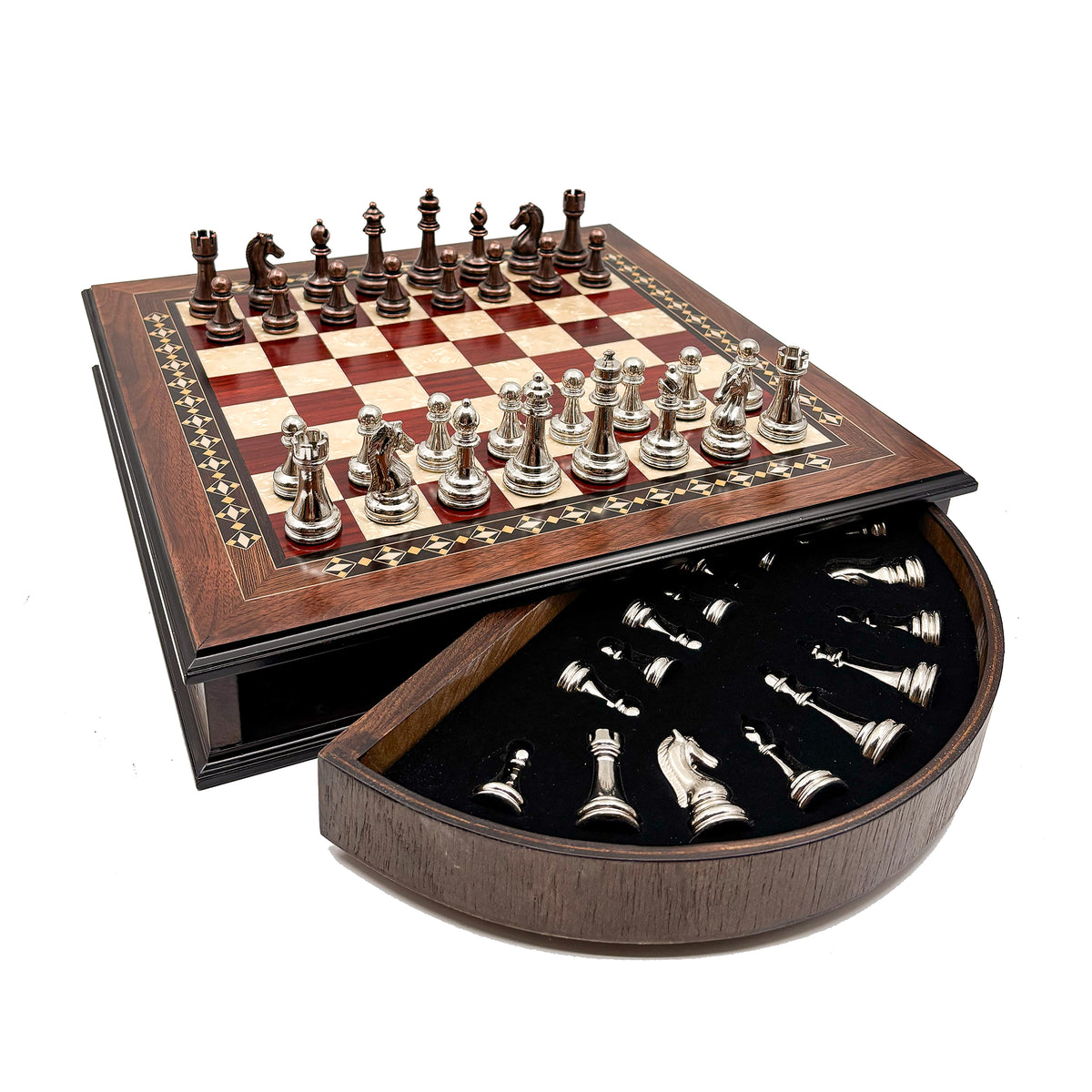 Round Handcrafted Chess Board – Metal Pieces