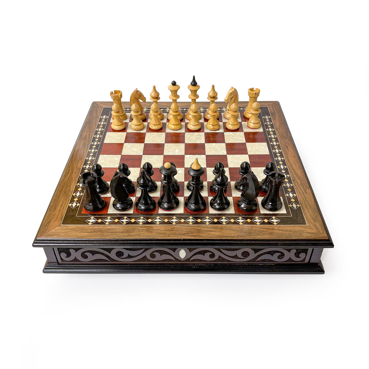 Lithuanian Boxwood Chess Set – Walnut Board