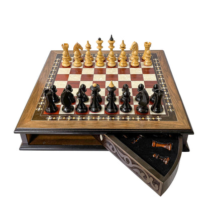 Lithuanian Boxwood Chess Set – Walnut Board