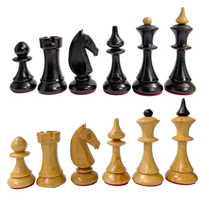 Lithuanian Boxwood Chess Set – Walnut Board