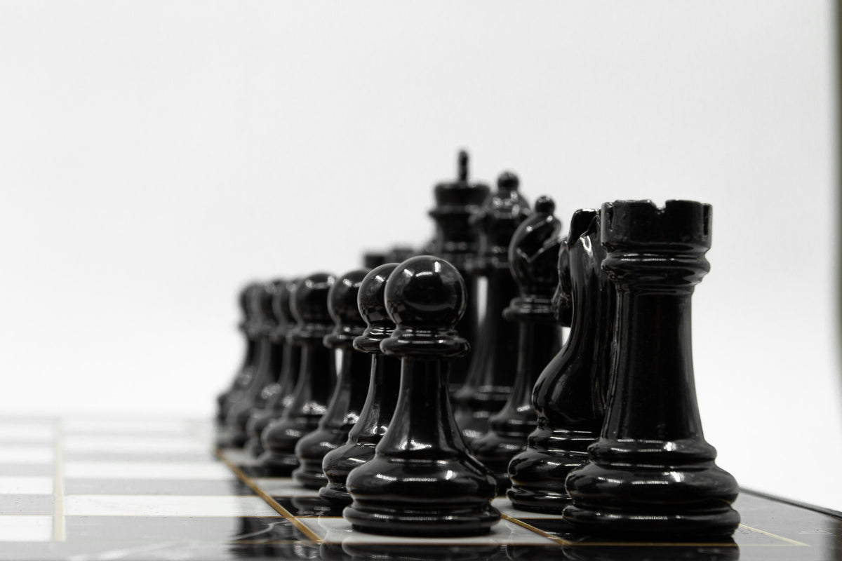 Tall Marble Pattern Chess Box
