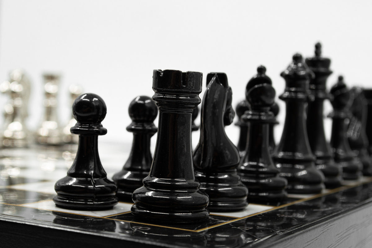Tall Marble Pattern Chess Box