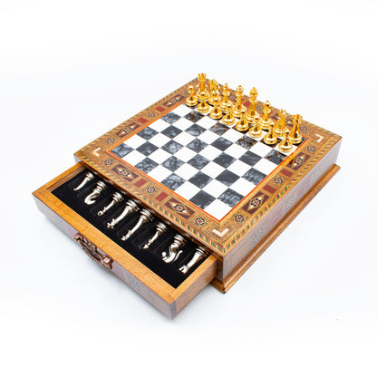 Classic Metal Chess Set 38 cm – Black board, Gold & Silver pieces